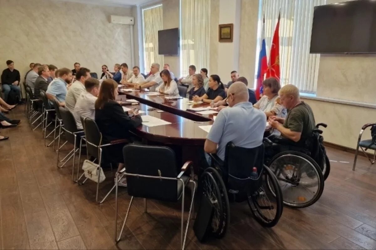    В Петербурге обсудили развитие транспорта для маломобильных горожан