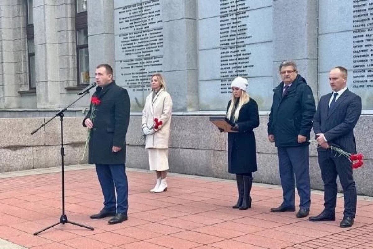    Депутат ЗС участвовал в передаче праха героя Великой Отечественной войны