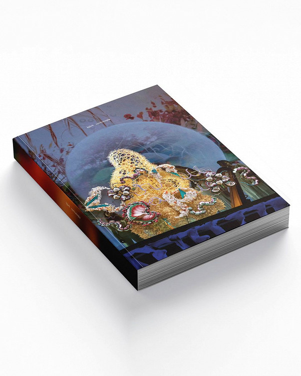    Певица Бьорк выпустит книгу о пятилетнем гастрольном туре (фото 1)