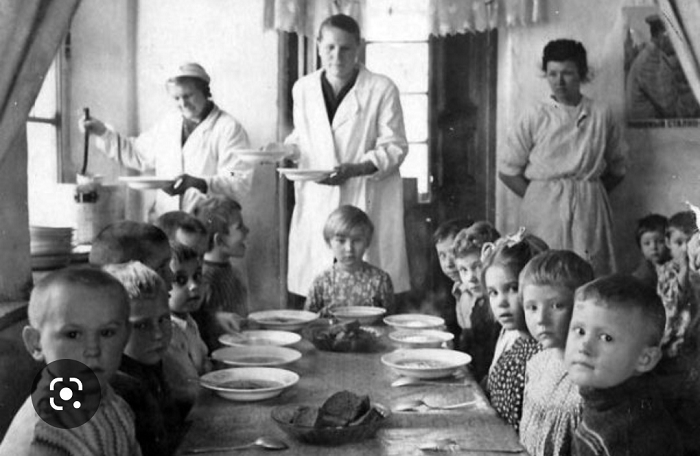 Столовая детского дома