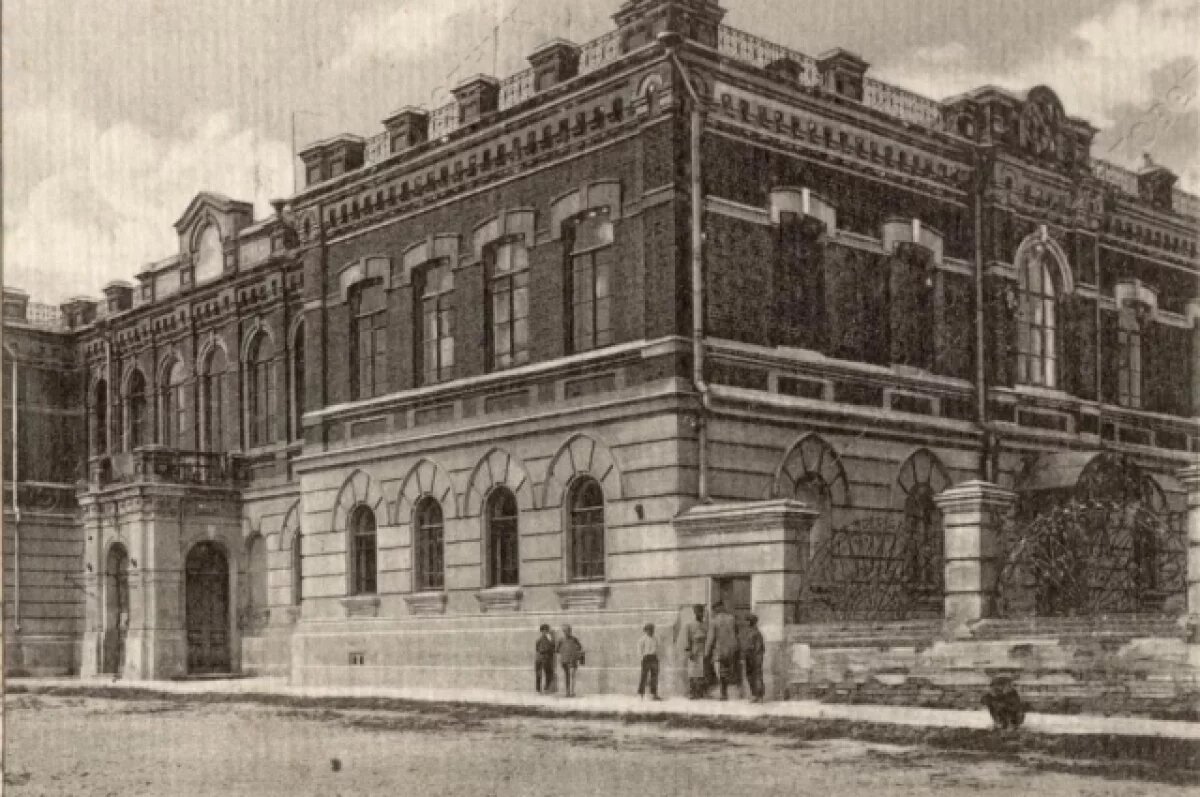    В Рыбинске продают здание Крякинского училища