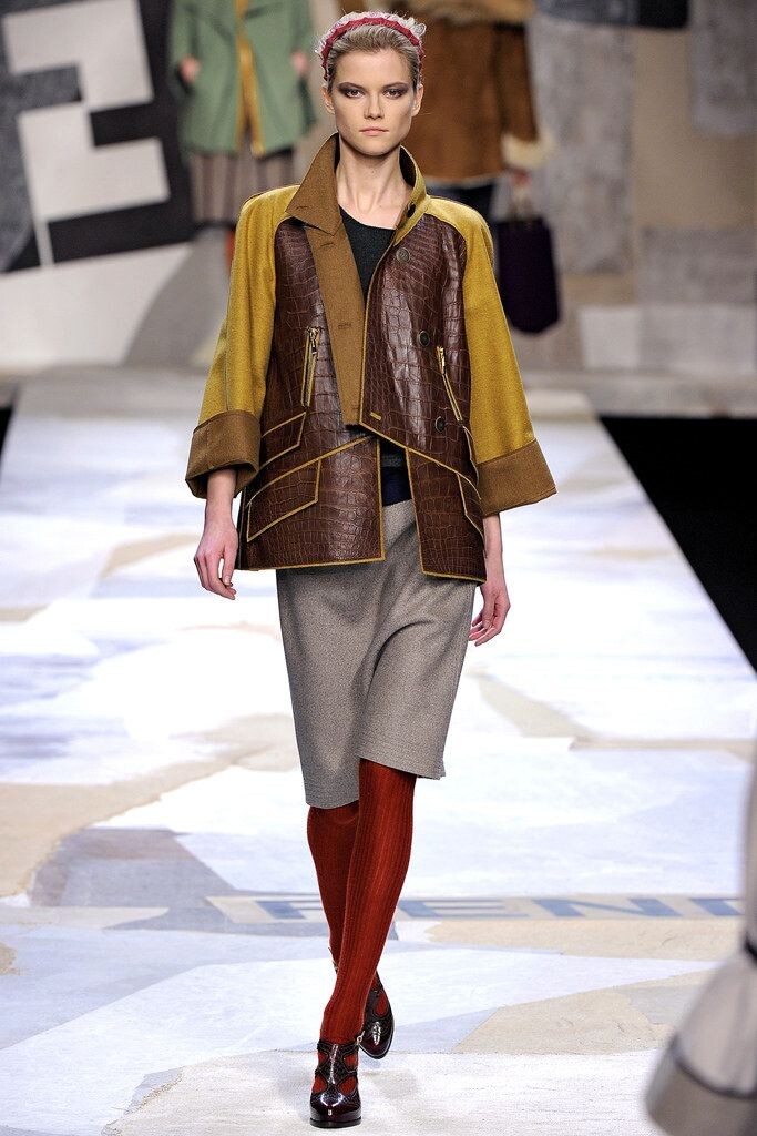 №4. Fendi Fall 2011 Ready-to-Wear Fashion Show Fashion