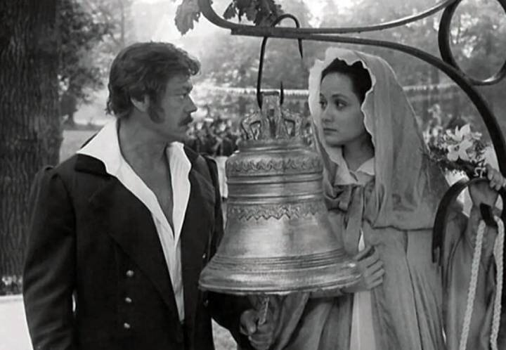 Николай Караченцов и Ольга Кабо в фильме «Чокнутые», 1991