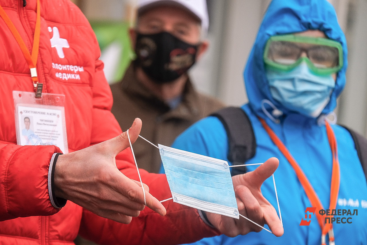 Это будет обязательно при посещении больниц.  Фото: ФедералПресс / Полина Зиновьева