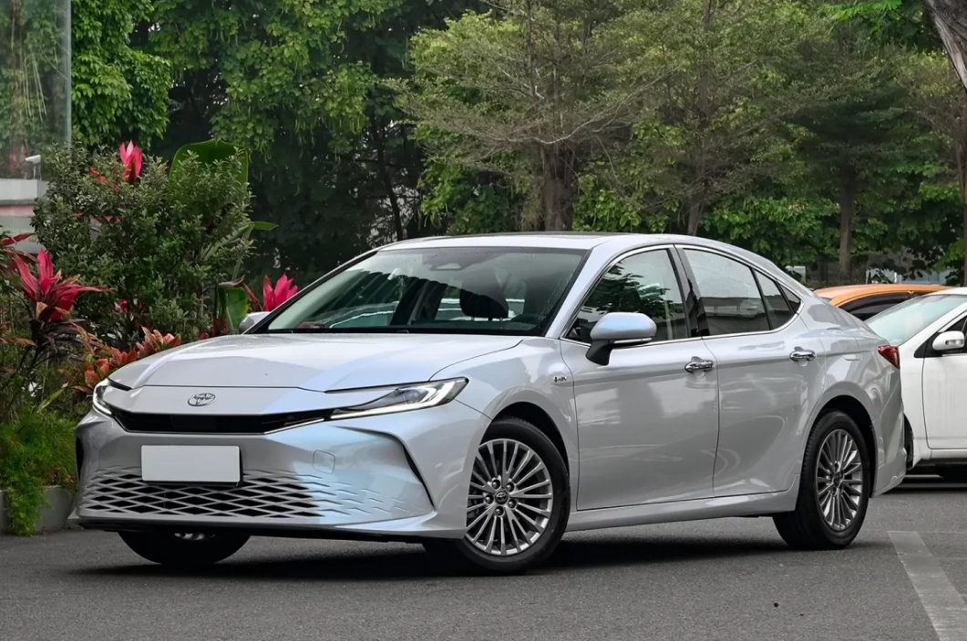 Toyota Camry 80. Источник фото ironhorse.ru