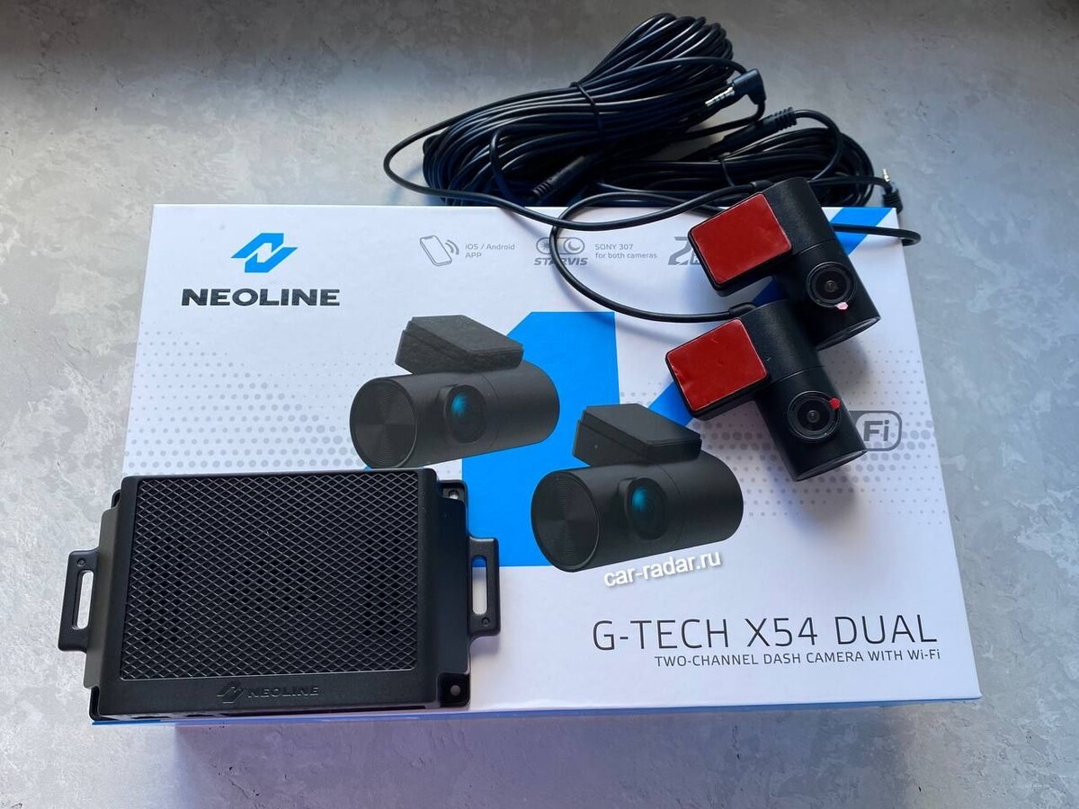 Видеорегистратор с двумя камерами Neoline G-Tech X54 Dual