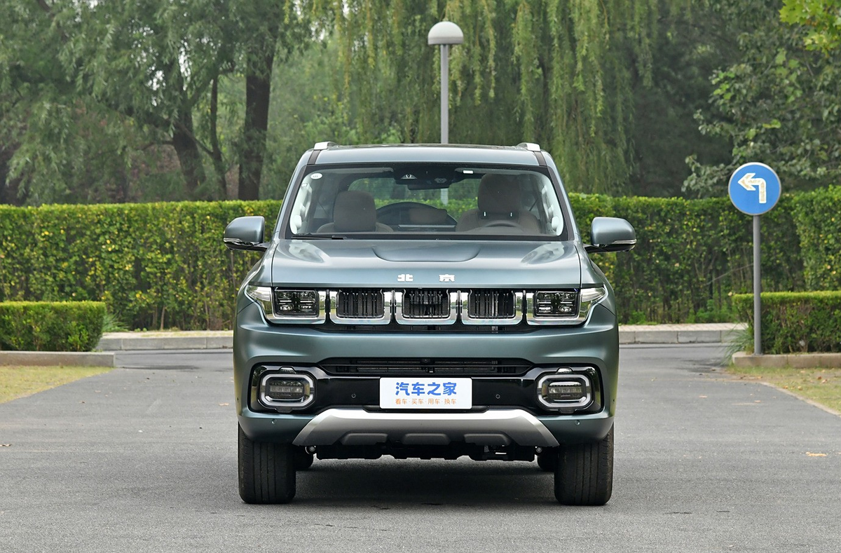Оформление передней части BAIC BJ60 
