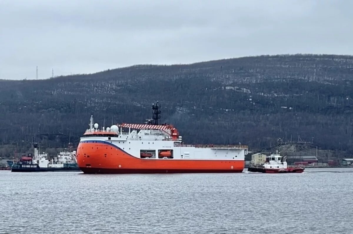    Стало известно, как живут полярники в экспедиции «Северный полюс-42»