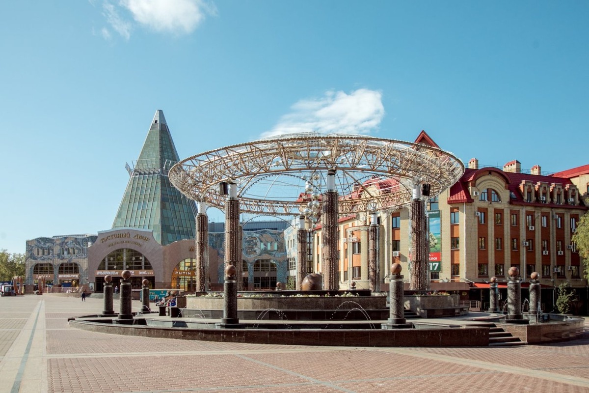    Руслан Кухарук: знаковым проектом для Ханты-Мансийска может стать установка стелы «Город трудовой доблести»