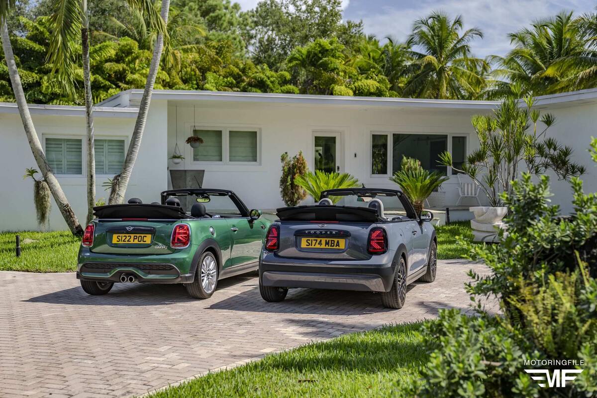 Слева: MINI Cabrio предыдущего поколения (F57). Справа: новый MINI Cooper Cabrio (F67). Источник: Motoring File.