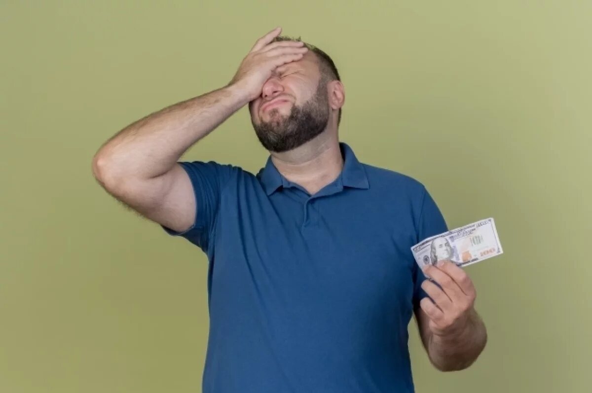    Хозяин заведения зря поверил женщине.
