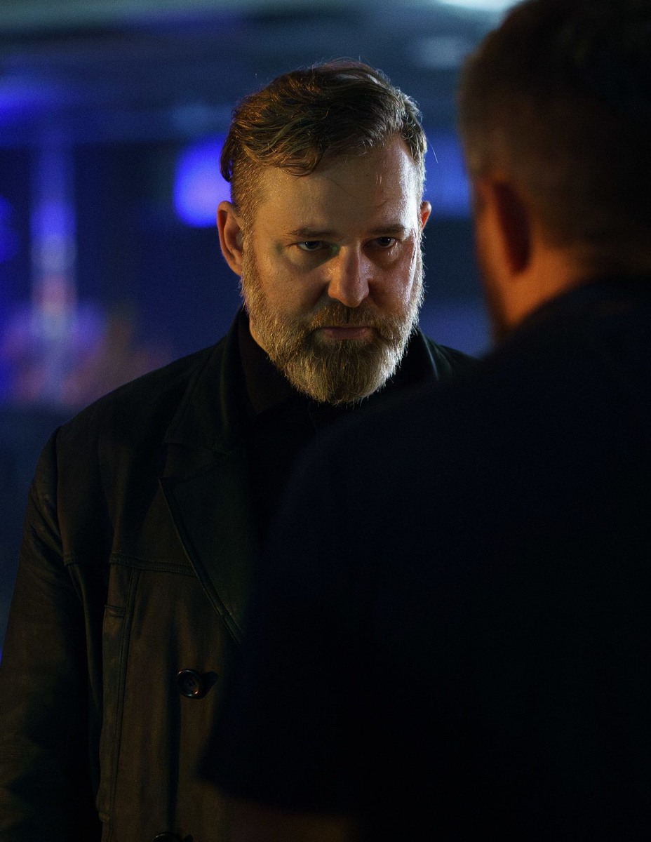 Дино (Алексей Розин). Источник фото: https://www.kino-teatr.ru/kino/movie/ros/171691/foto/1697961/