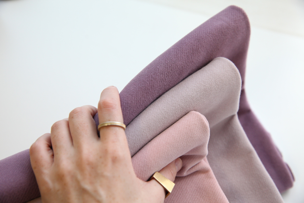 Футер 3-хнитка с велюр эффектом в оттенках «пудра», «туман» и «инжир»