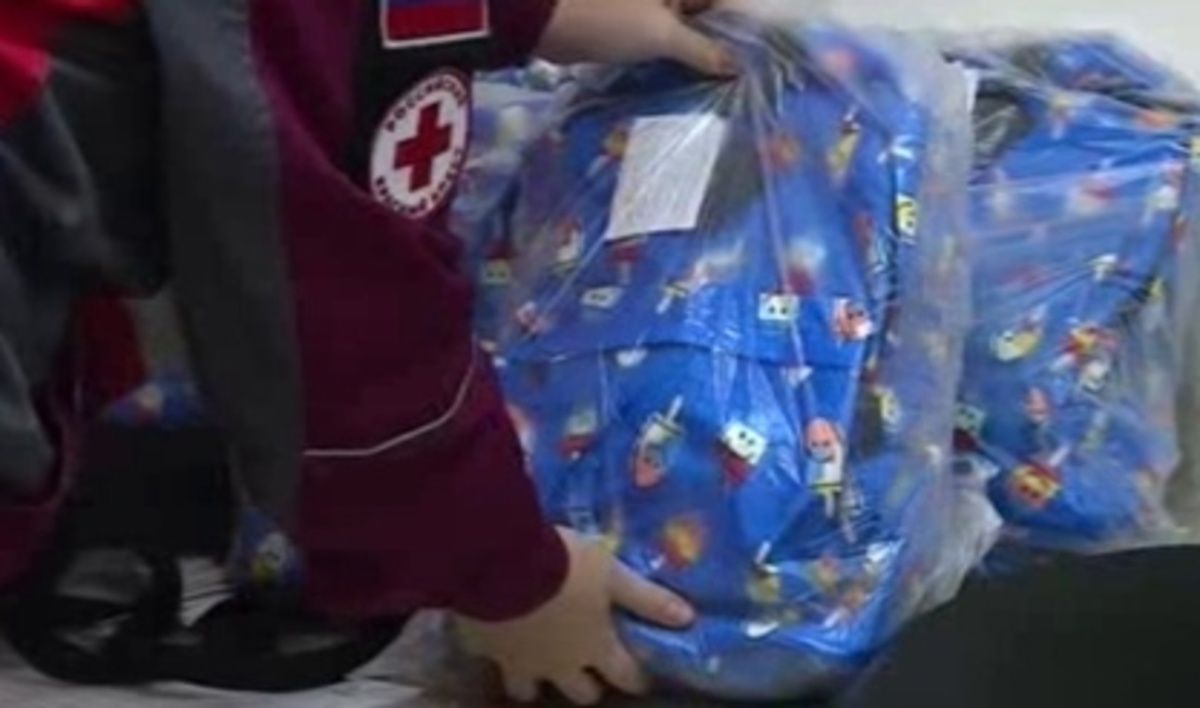    Первоклассникам из курского приграничья помогает Красный Крест