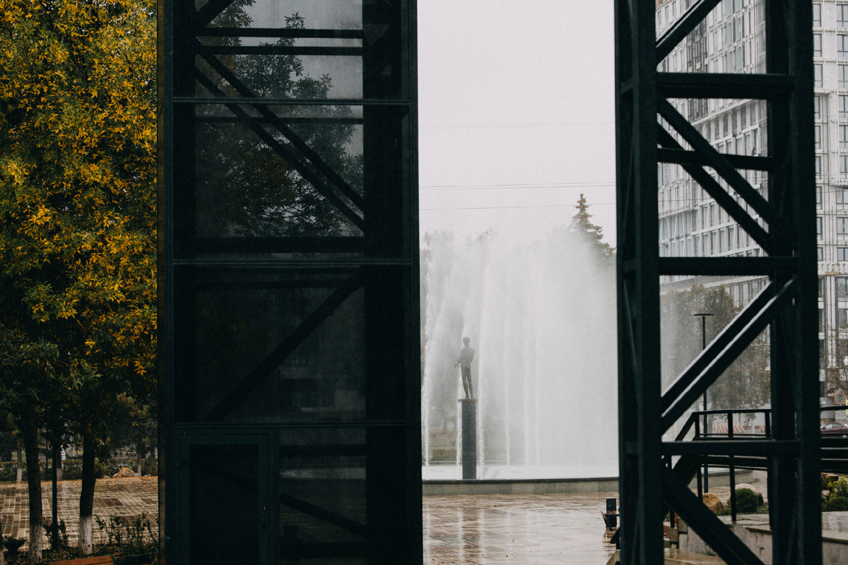 Благоустройство фонтана начали в 2023 году. Фото: Ксения Федорова, Коммерсантъ