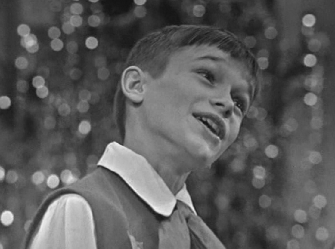 Сергей Парамонов выступает в телепередаче "Песня года" (1972 год)