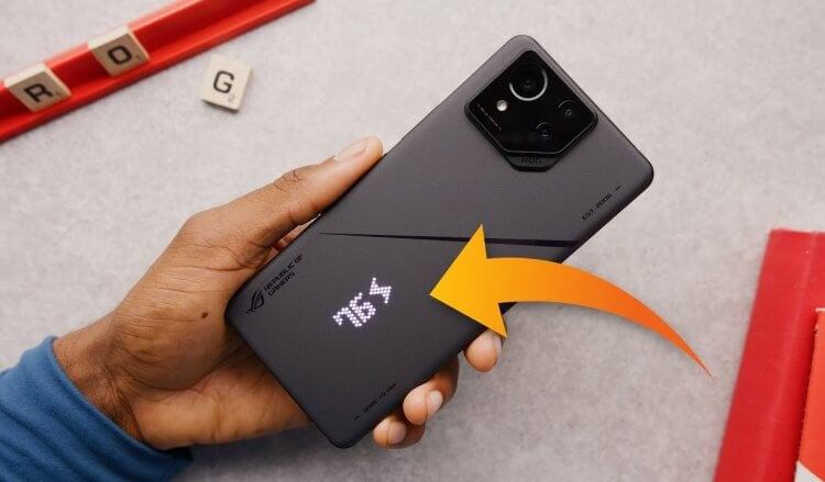    Целая энциклопедия игровых смартфонов на любой бюджет. Фото: Marques Brownlee