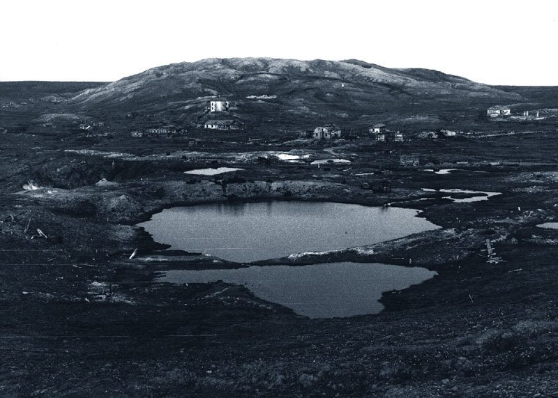 Солерудник в Нордвике, 1990 г. Фото Александра Купцова, Александра Нешумаева, Владимира Сиротинина / memorial.krsk.ru