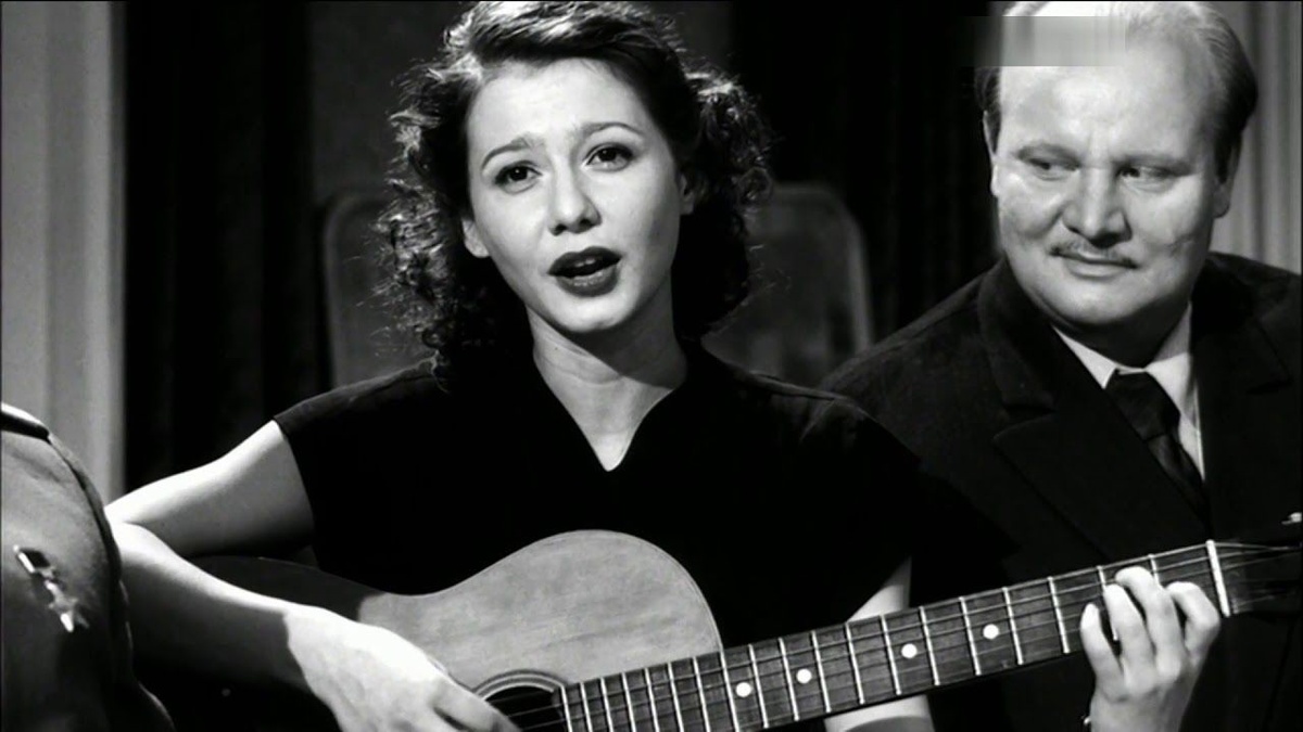 Кадр из фильма "Долгое прощание", 2004 год, режиссер Сергей Урсуляк