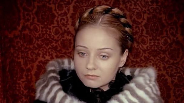 Кадр из сериала "Короева Марго", 1996 год, режиссер Александр Муратов