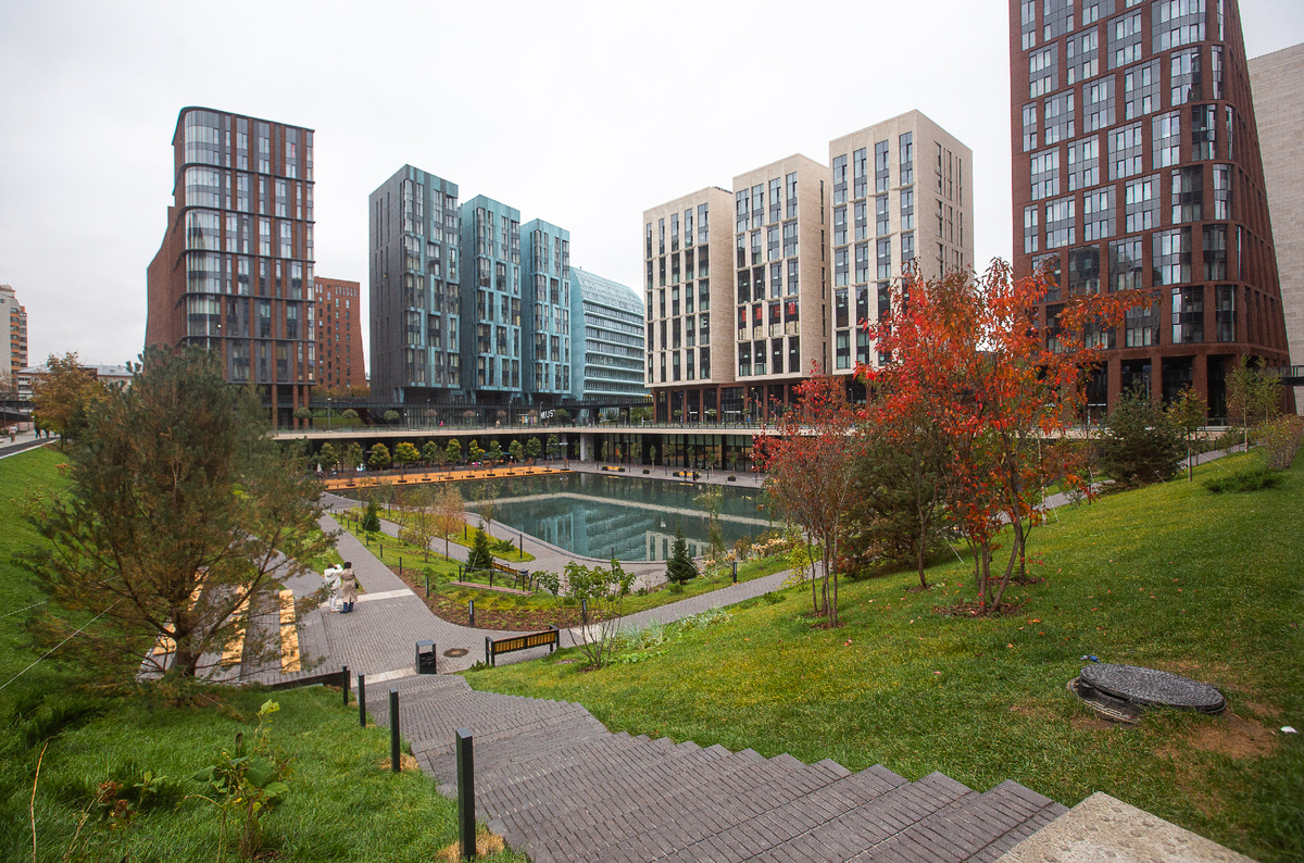 Прудик в ЖК "Садовые кварталы". Москва. Фото автора статьи 