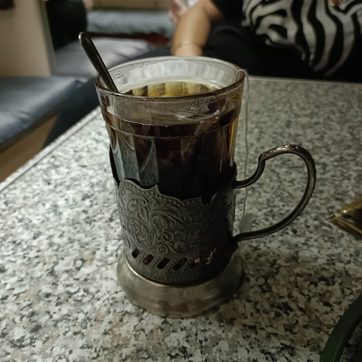 А это пила чай из стакана в подстаканнике в поезде