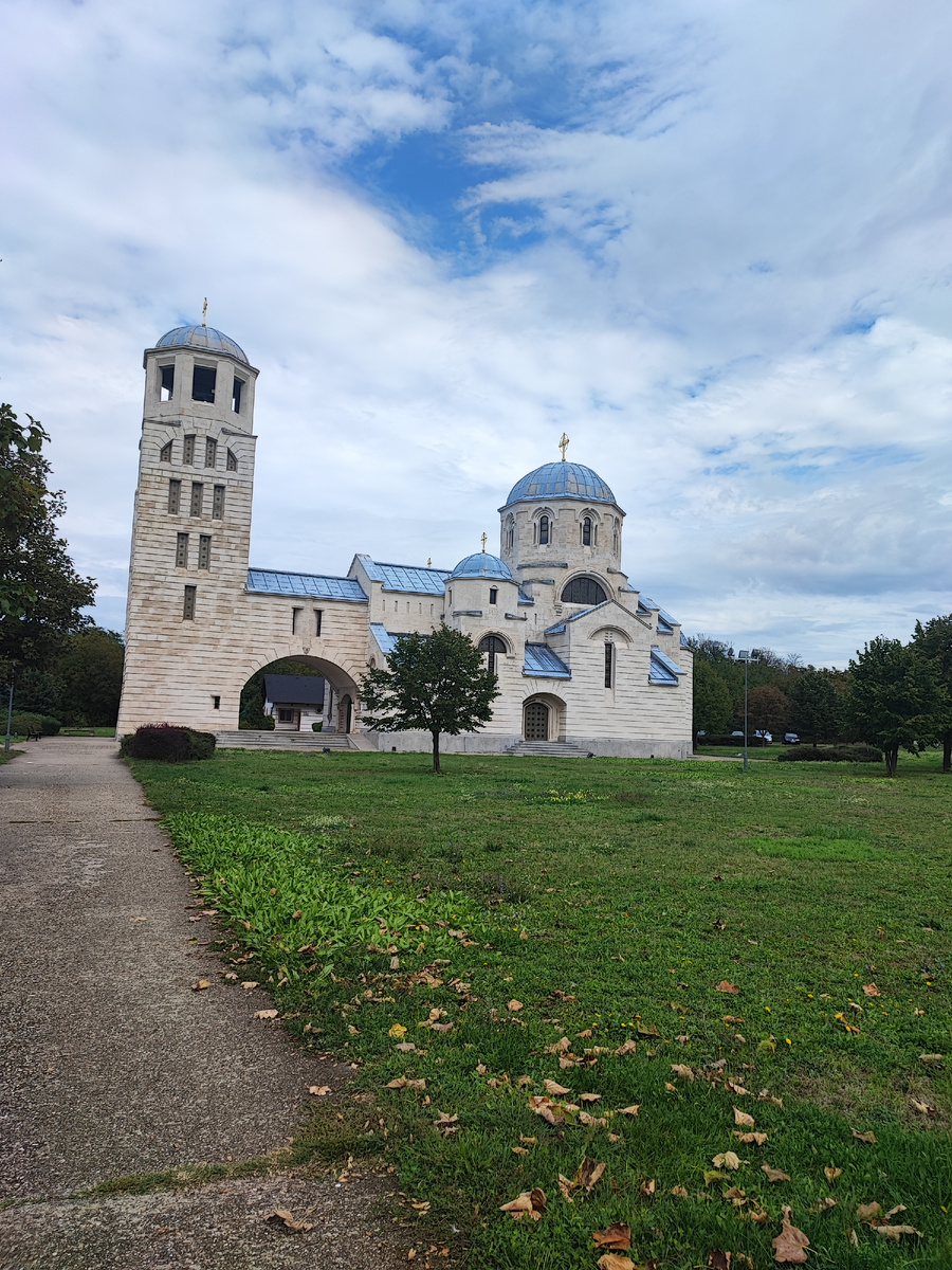 Храм святого апостола и евангелиста Луки. Фото моё.