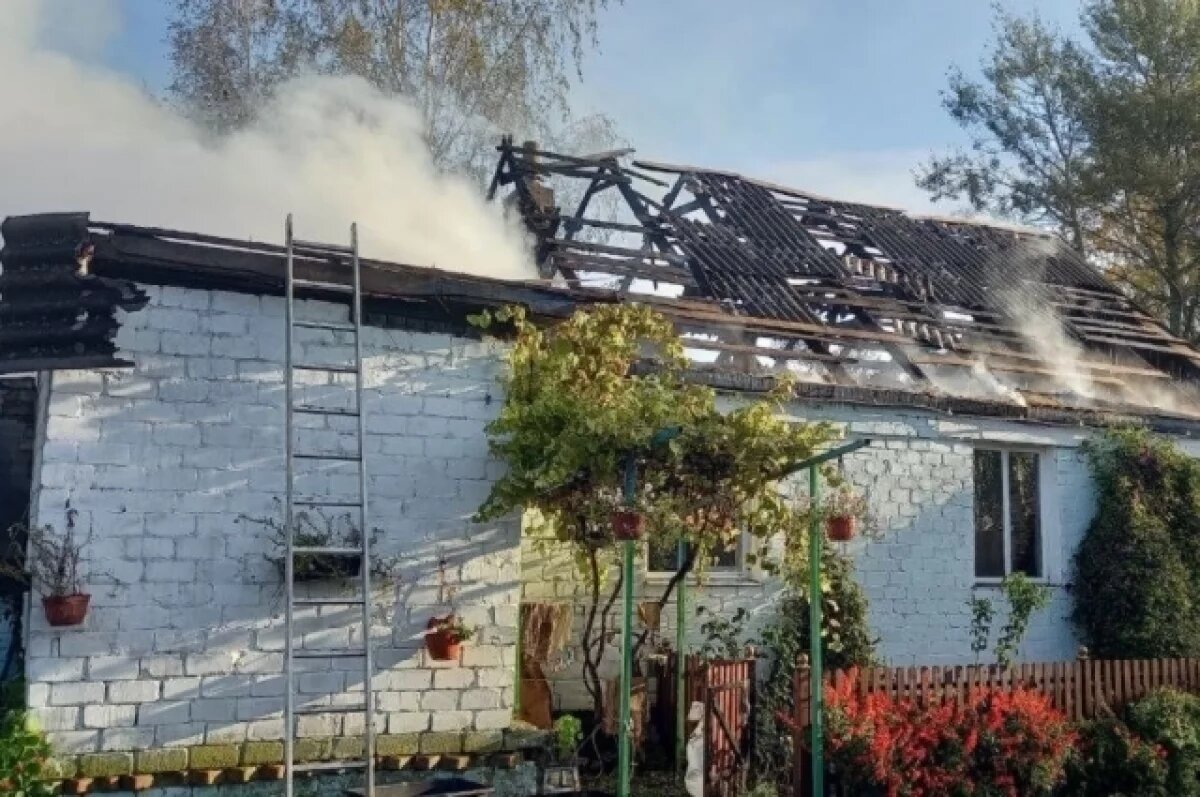    Утром 10 октября в брянском селе Дивовка загорелся жилой дом