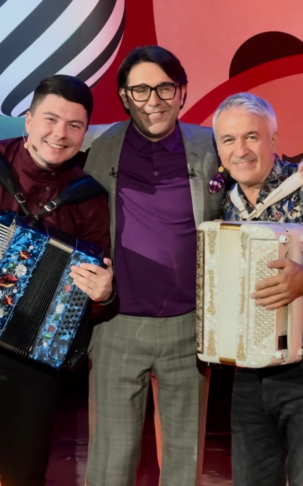    Гармонист из Омутнинска выступит на Первом канале