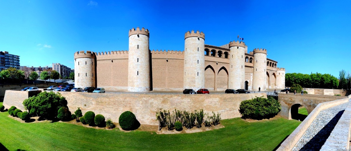 Из открытых источников. Мавританский дворец Альхаферия