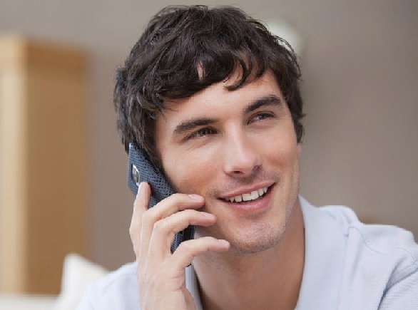 разговор по телефону