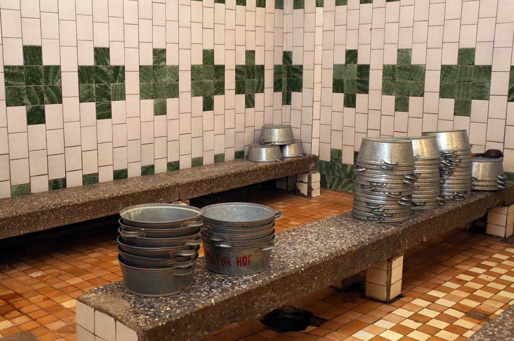 картинка из интернета Вам приходилось бывать в такой бане?