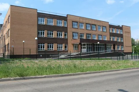 Проблемы с качеством строительства обнаружены в ижевской школе пяти лет отроду