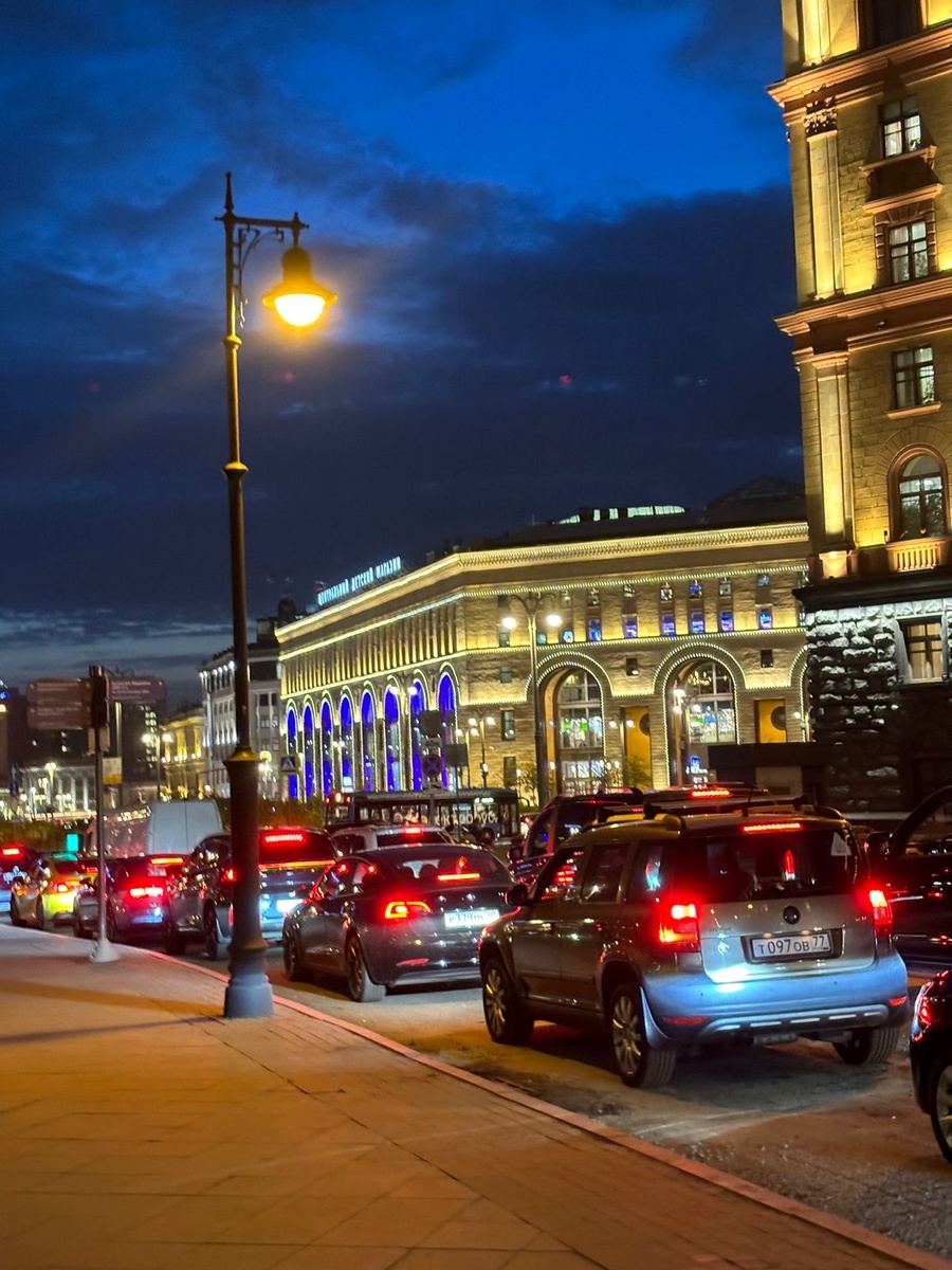 Москва вечером
