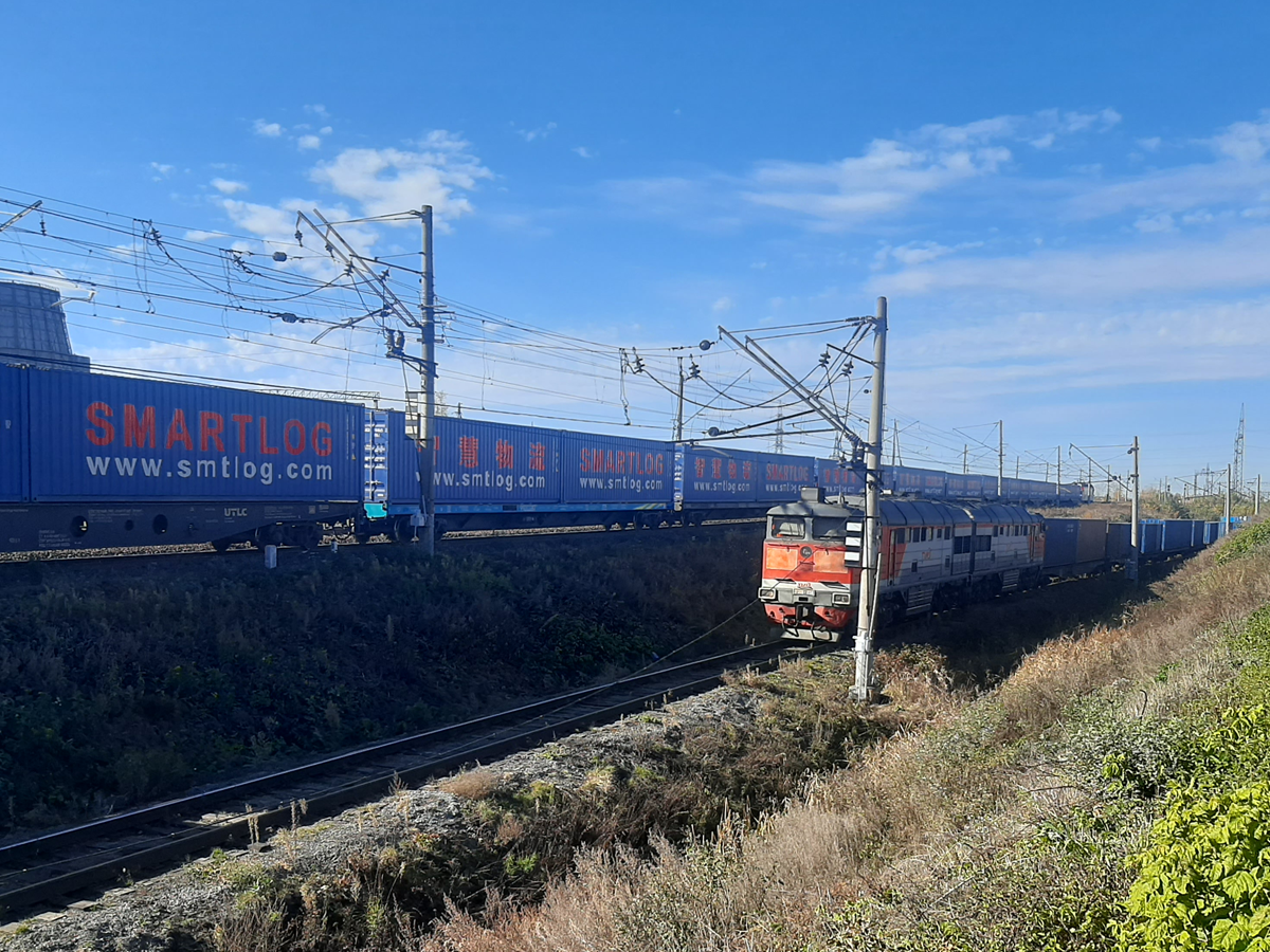 На Запад грузы идут активнее, чем на Восток. Собств.фото