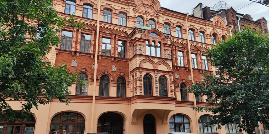    Этот доходный дом считается одним из выдающихся творений архитектора Николая НиконоваИгорь Акимов