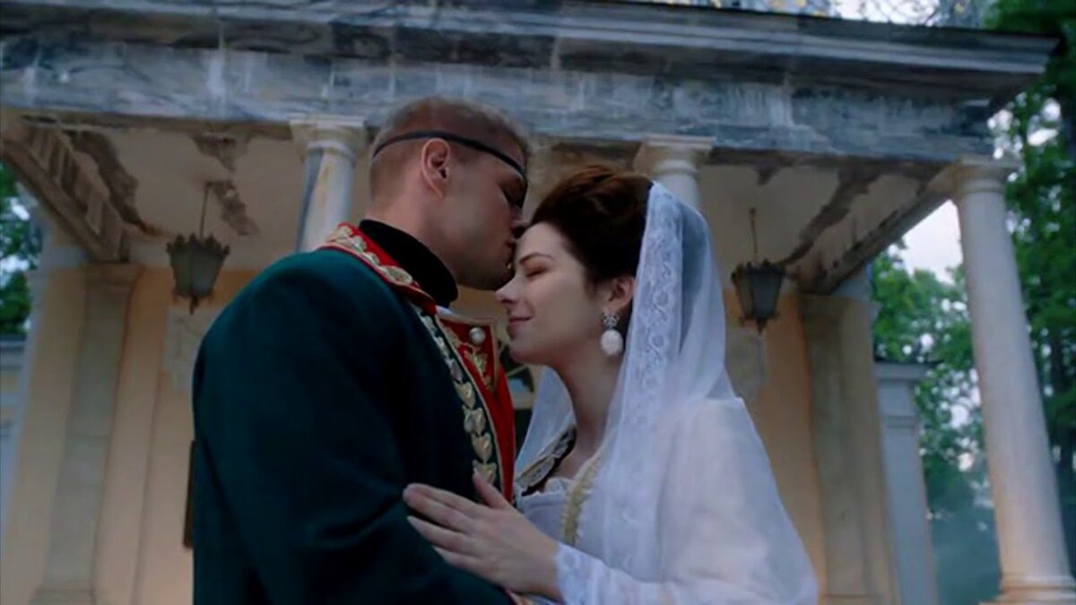 кадр из сериала "Екатерина"