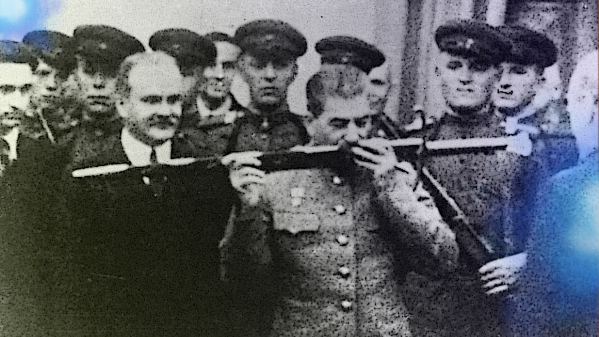   "меч Сталинграда" в руках Сталина