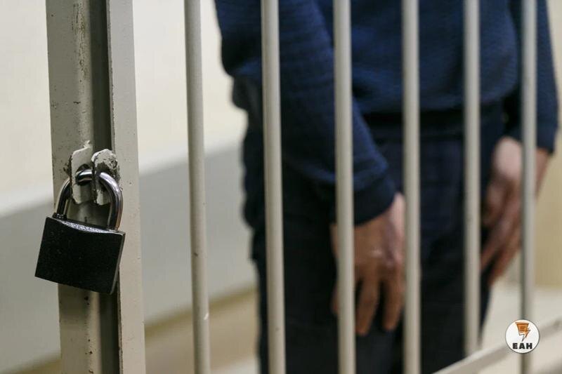    ЕАН / Подполковник полиции пробудет под стражей до 8 декабря