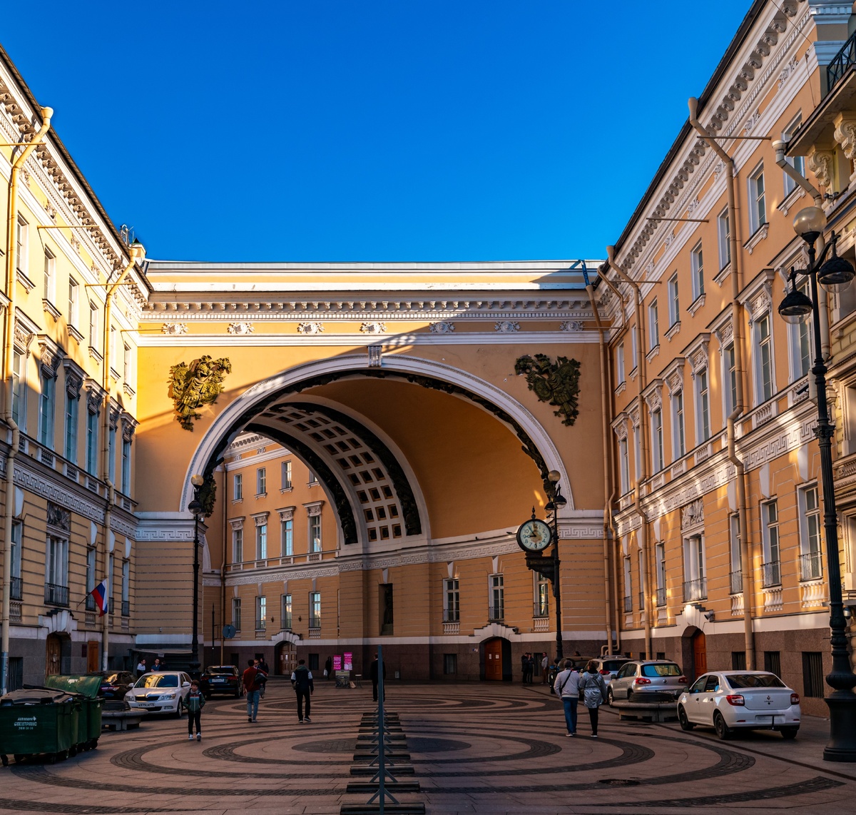 Арка Главного штаба (вид с Большой Морской улицы)