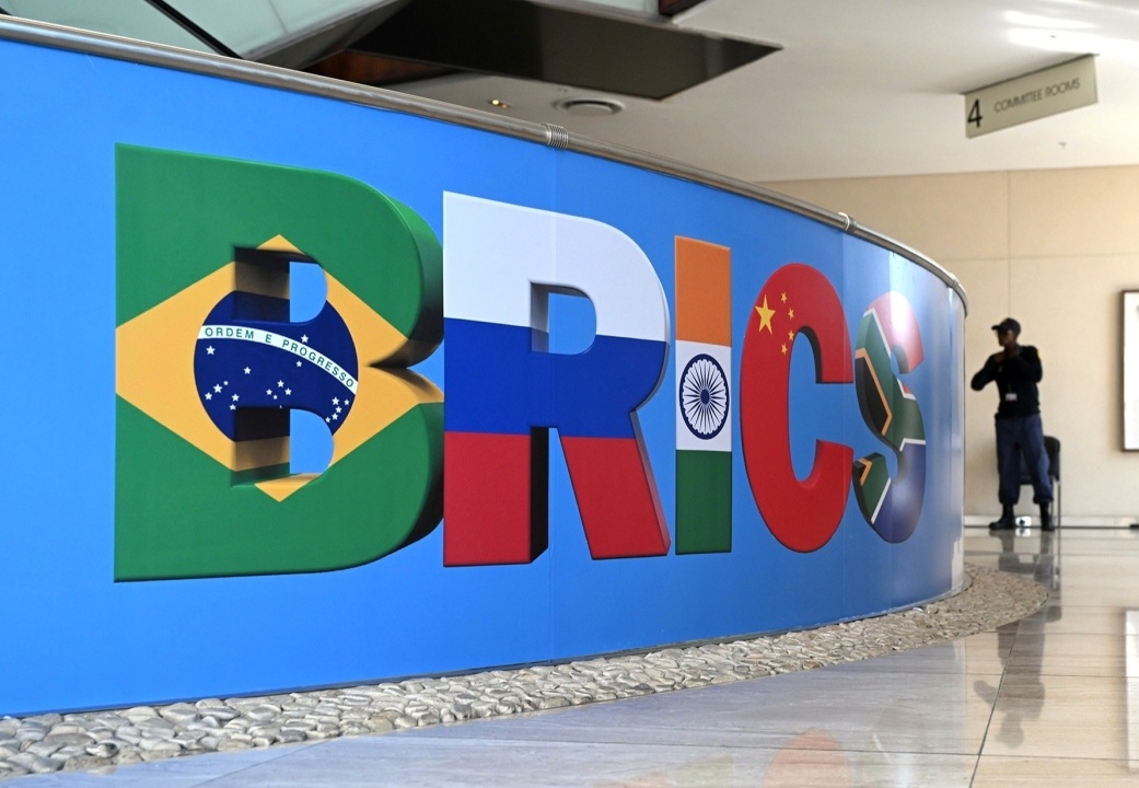    Ушаков: участие в саммите БРИКС на уровне глав государств подтвердили 24 страны