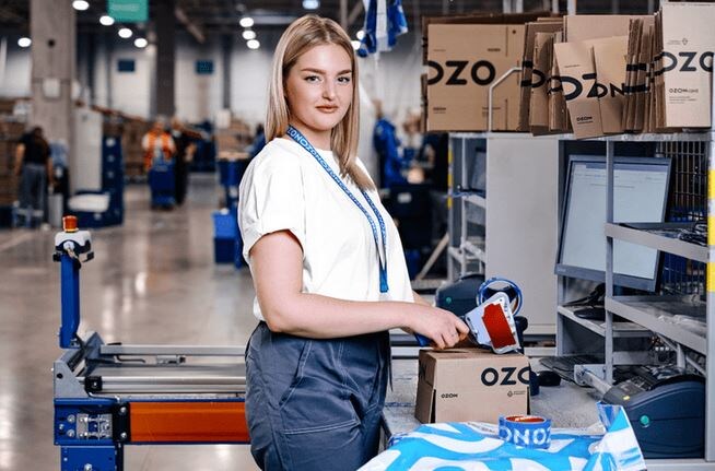 работа на складе озон в москве