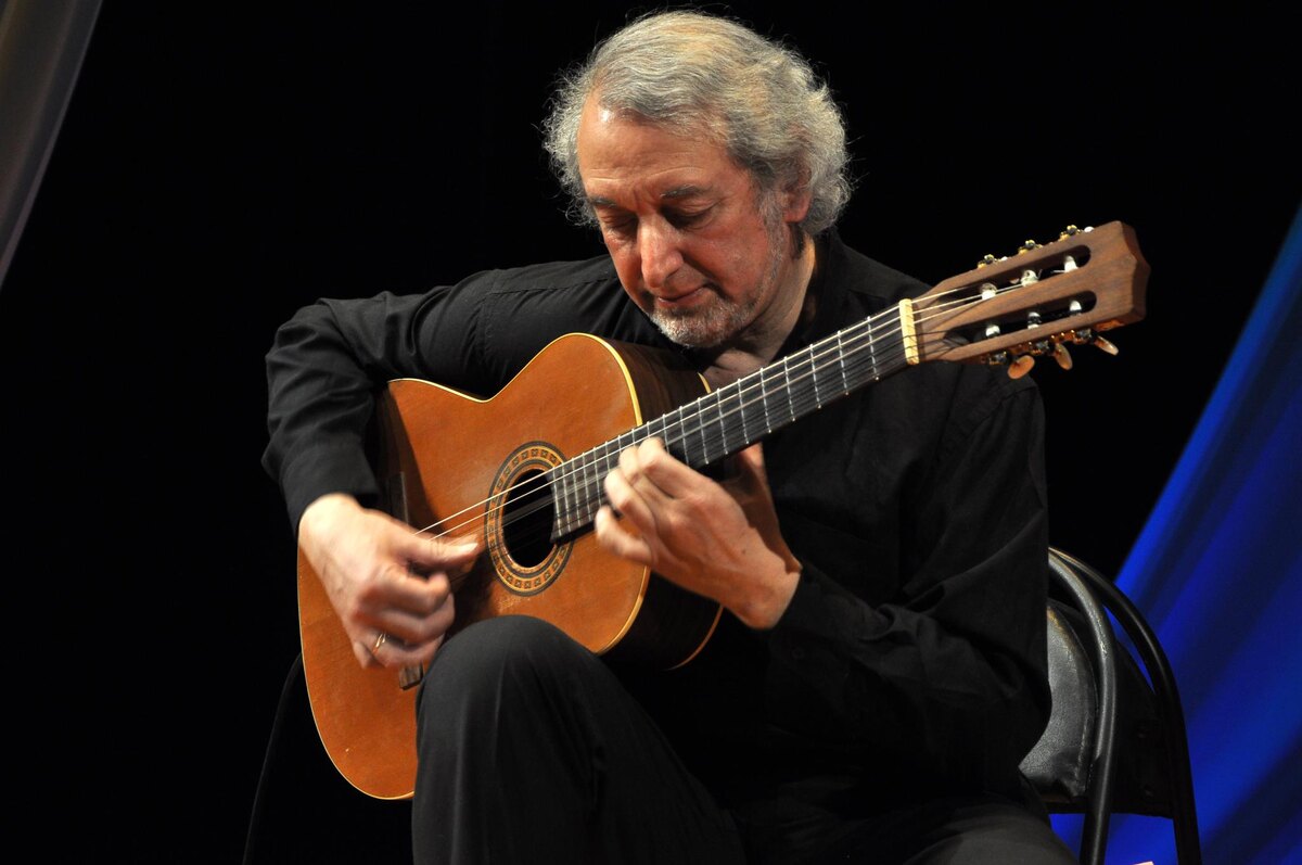 Дорогие друзья! Многие в последнее время жалуются на работу YouTube. В связи с этим мы создали новый Rutube видео-канал Александра Виницкого. Видеозаписи в нем распределены по плейлистам, которые представляют по названиям сборники Александра Виницкого, поэтому очень легко найти интересующую вас пьесу. Видео загружаются быстро и в хорошем качестве. Весь текст на Rutub на русском языке в отличие от нашего канала YouTube.Надеемся, что вам понравится наш новый канал, видео на котором каждый день пополняется. Подписывайтесь и приятного вам просмотра!