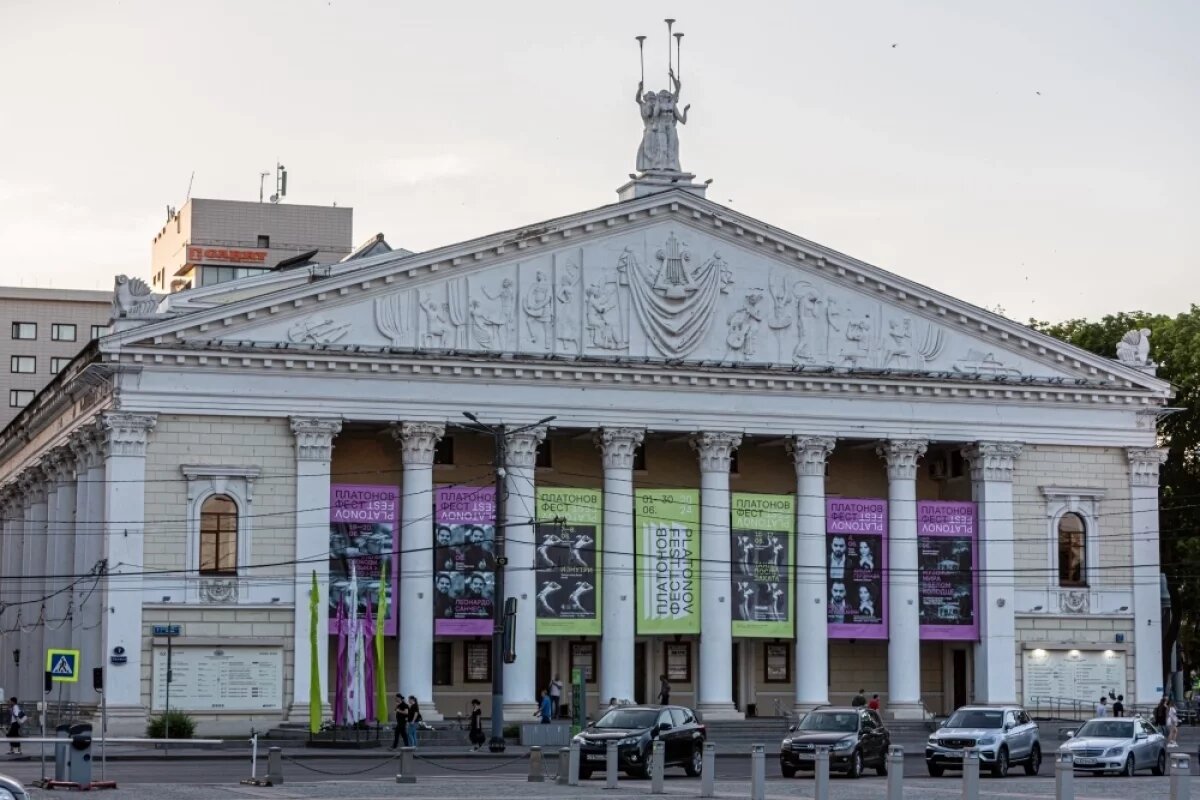    Афиша на 12 и 13 октября.