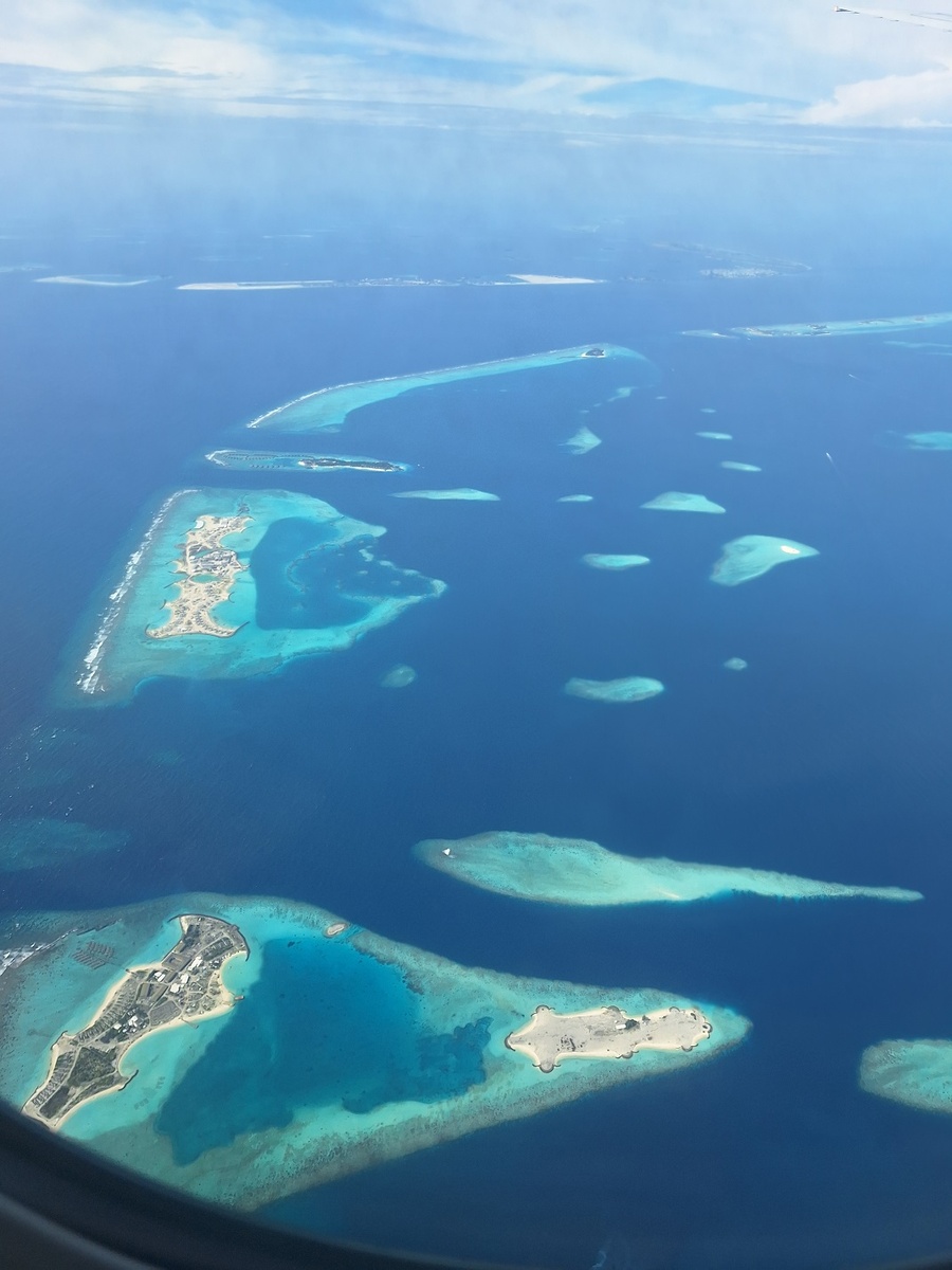 Земля в иллюминаторе