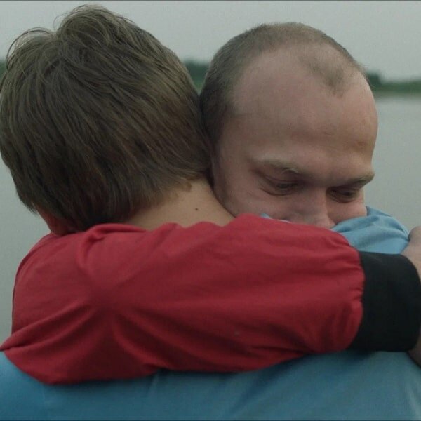     Рецензия на фильм «Кончится лето»: Надежд больше нету