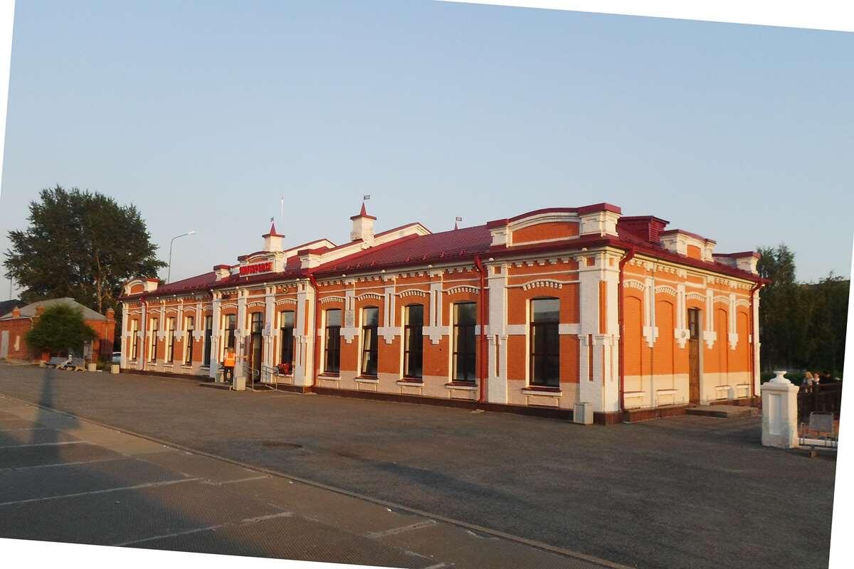    Ялуторовский железнодорожный вокзал. Здесь бывала Юлия Друнина в годы войны stalker