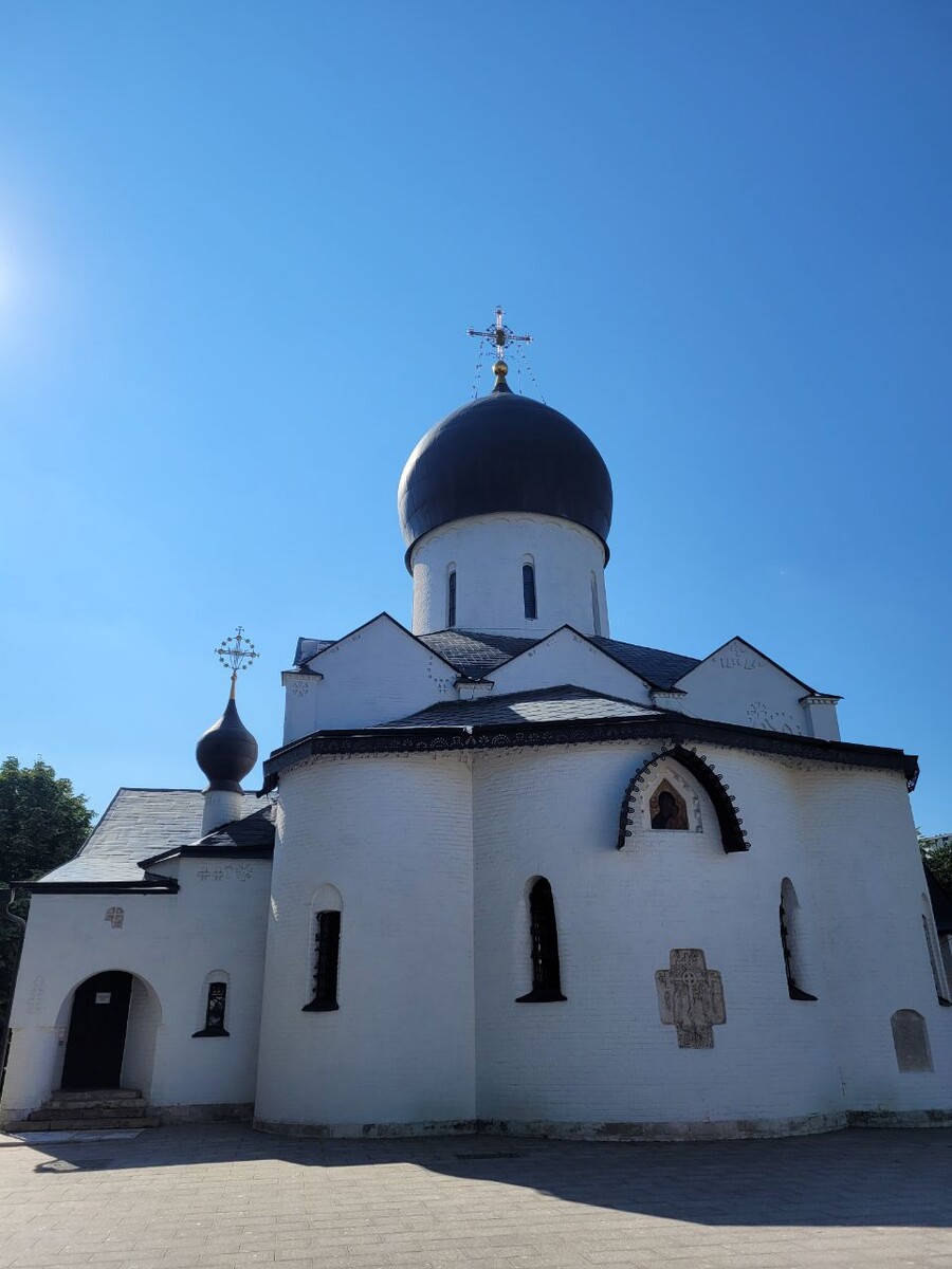 Фрагмент фасада Покровского собора