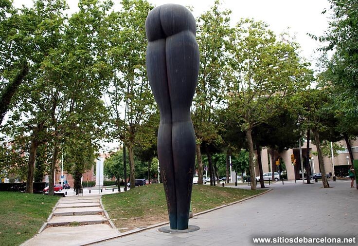 Жопа на ножках Уркуло в Барселоне