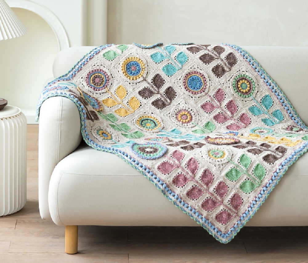    Плед крючком Navia Flower Blanket   
Источник: Susan's Family